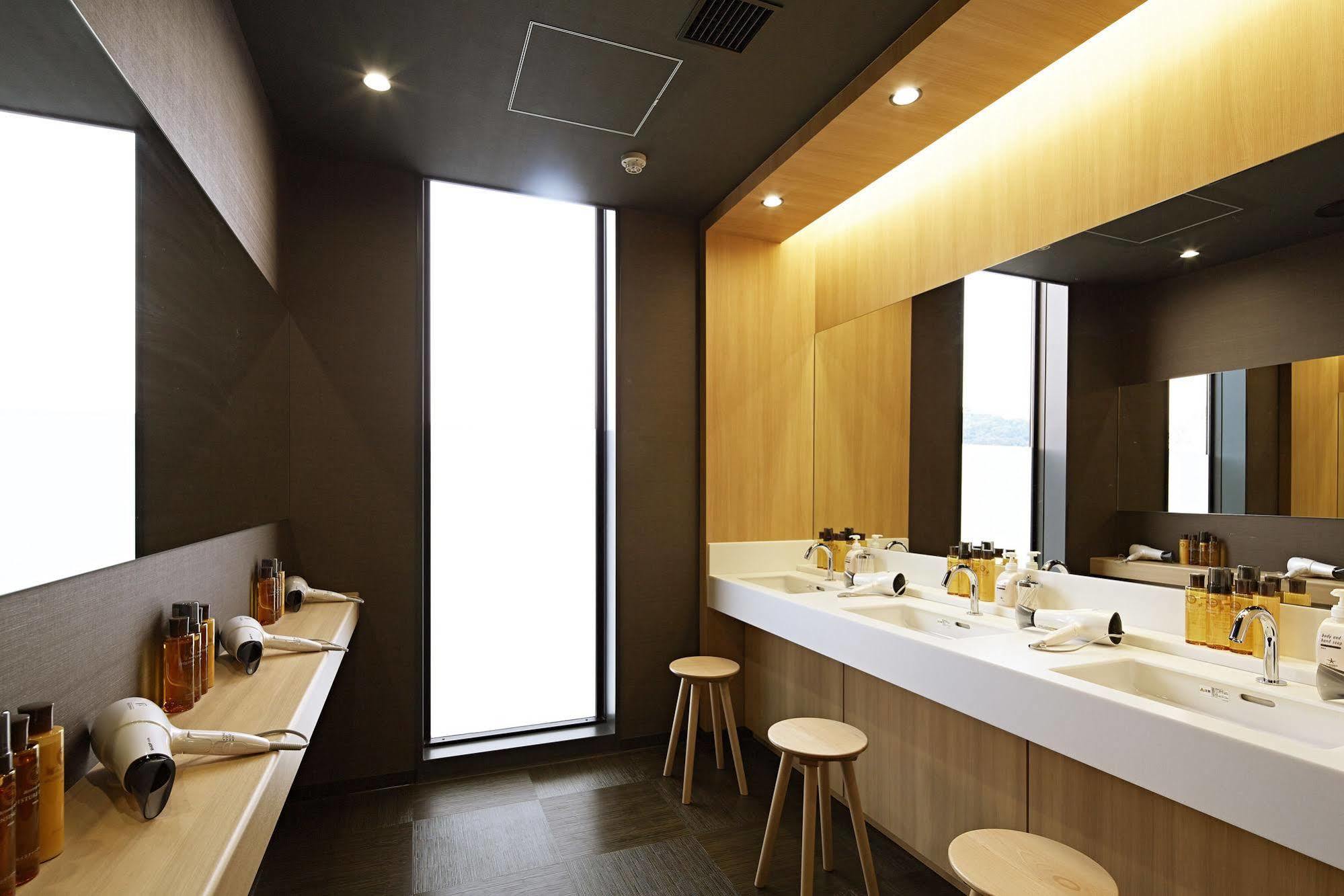 Candeo Hotels Matsuyama Okaido Buitenkant foto
