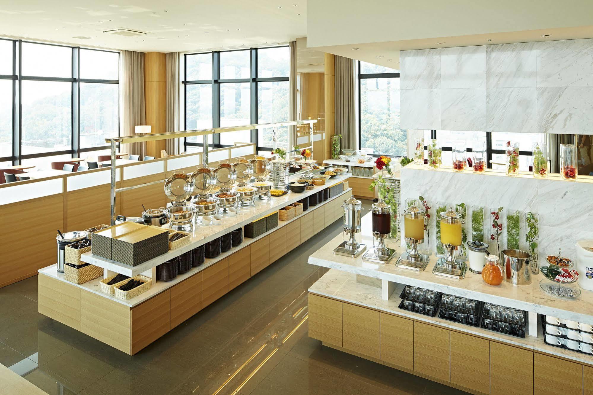 Candeo Hotels Matsuyama Okaido Buitenkant foto