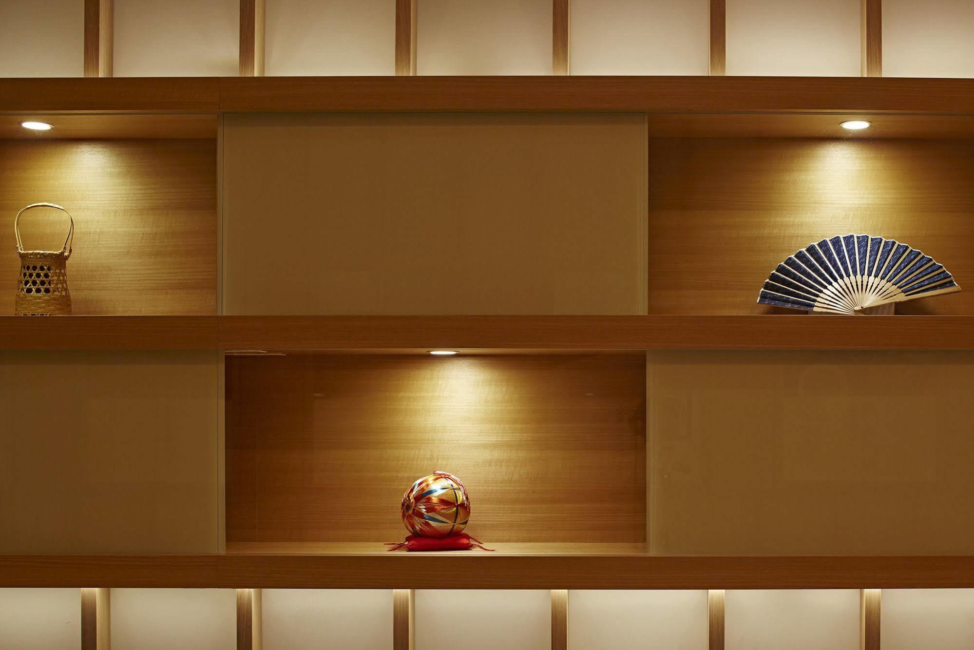 Candeo Hotels Matsuyama Okaido Buitenkant foto